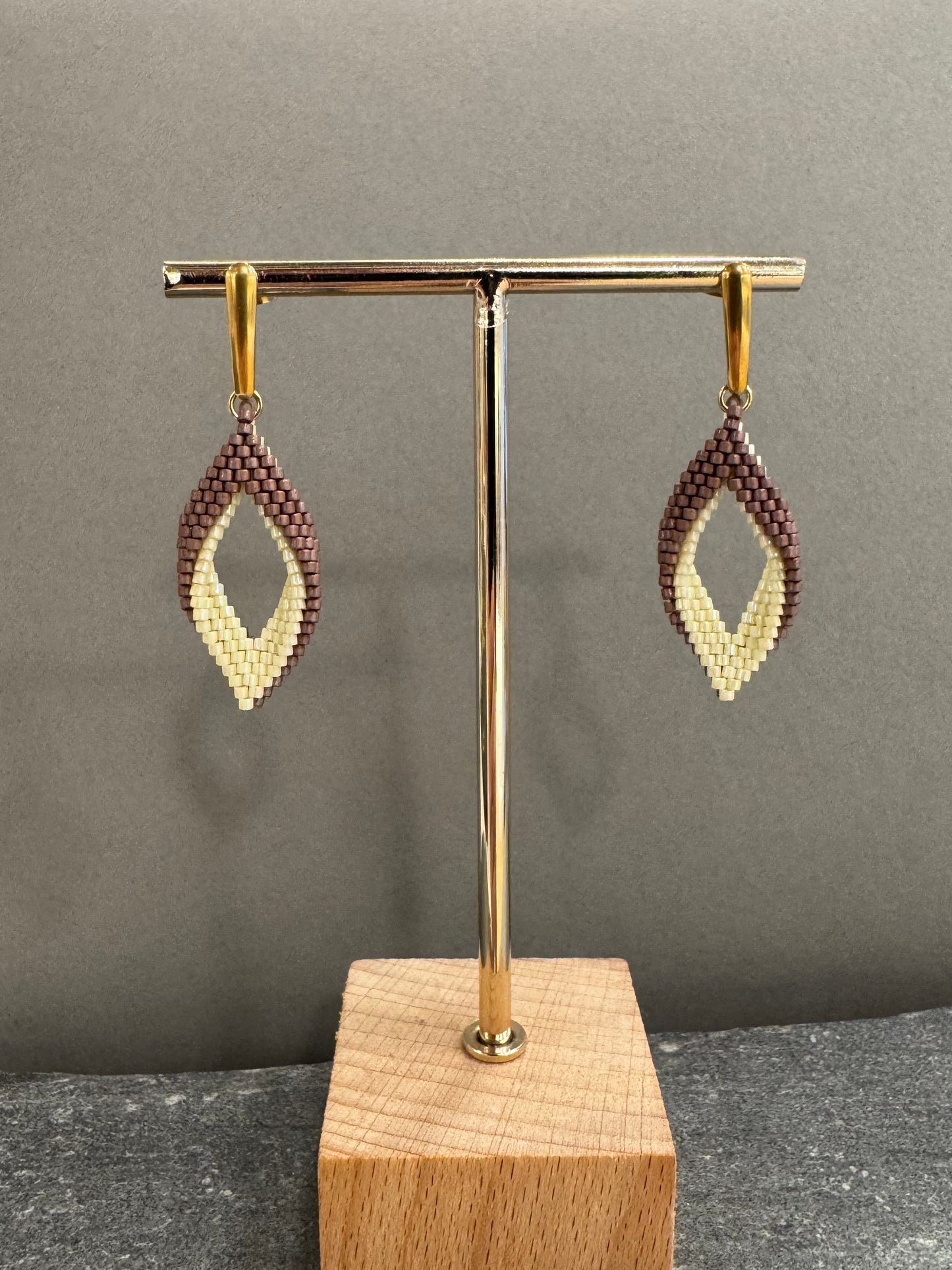 Pendientes Hoja Mediano