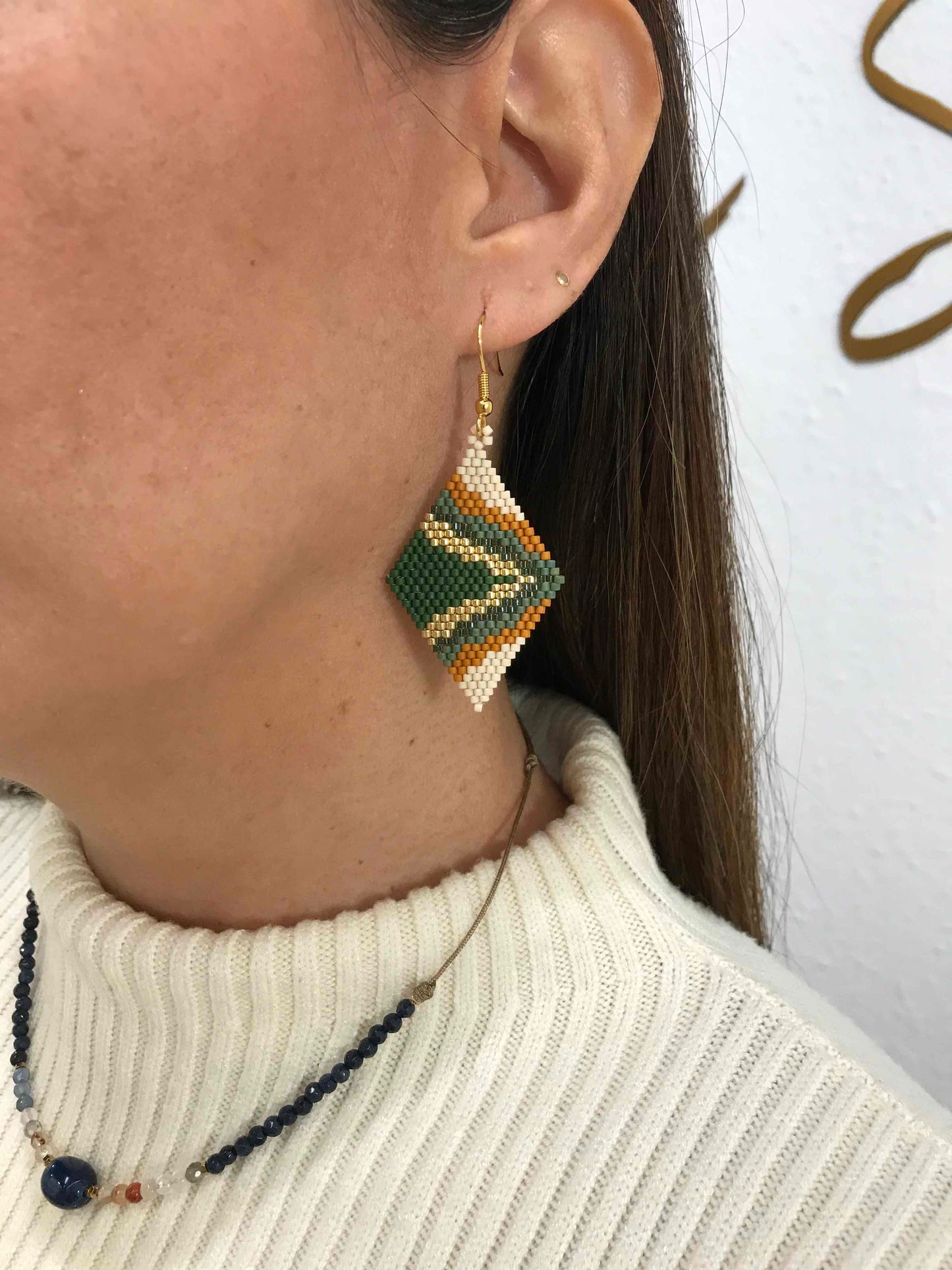 Pendientes Temis